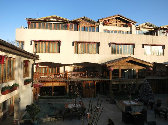 red-wall-garden-hotel